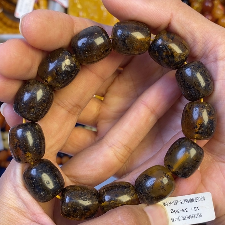 琥珀珠宝奇石未镶嵌