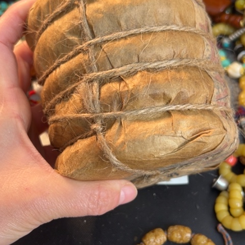 所***成琉璃/树脂/塑料类