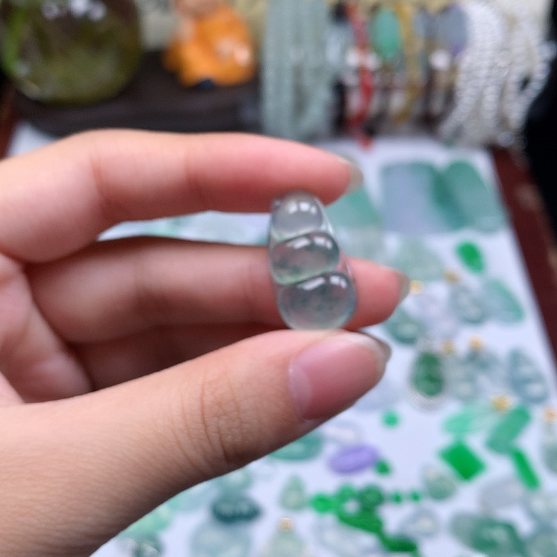 翡翠裸石缅甸天然A货翡翠冰种豆子