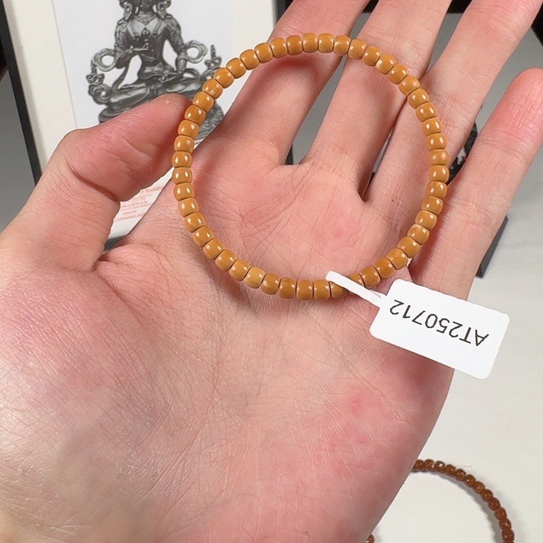 椰蒂手串出去玩出去玩