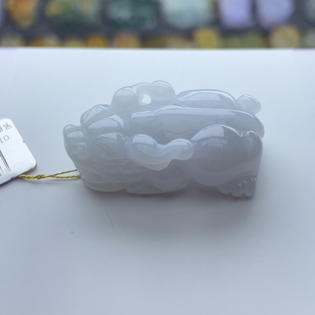 翡翠颈饰未镶嵌貔貅