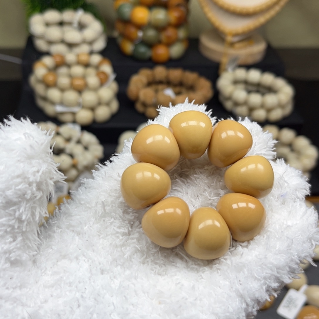 菩提根/象牙果吊坠1.16.10奶茶山竹