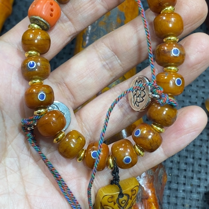 滴血莲花菩提手串