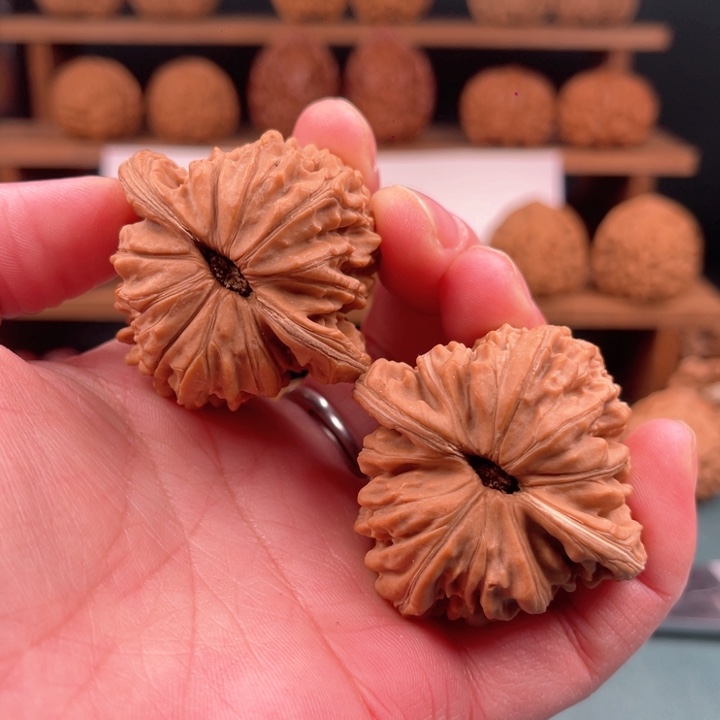 文玩核桃把件45平谷四座楼