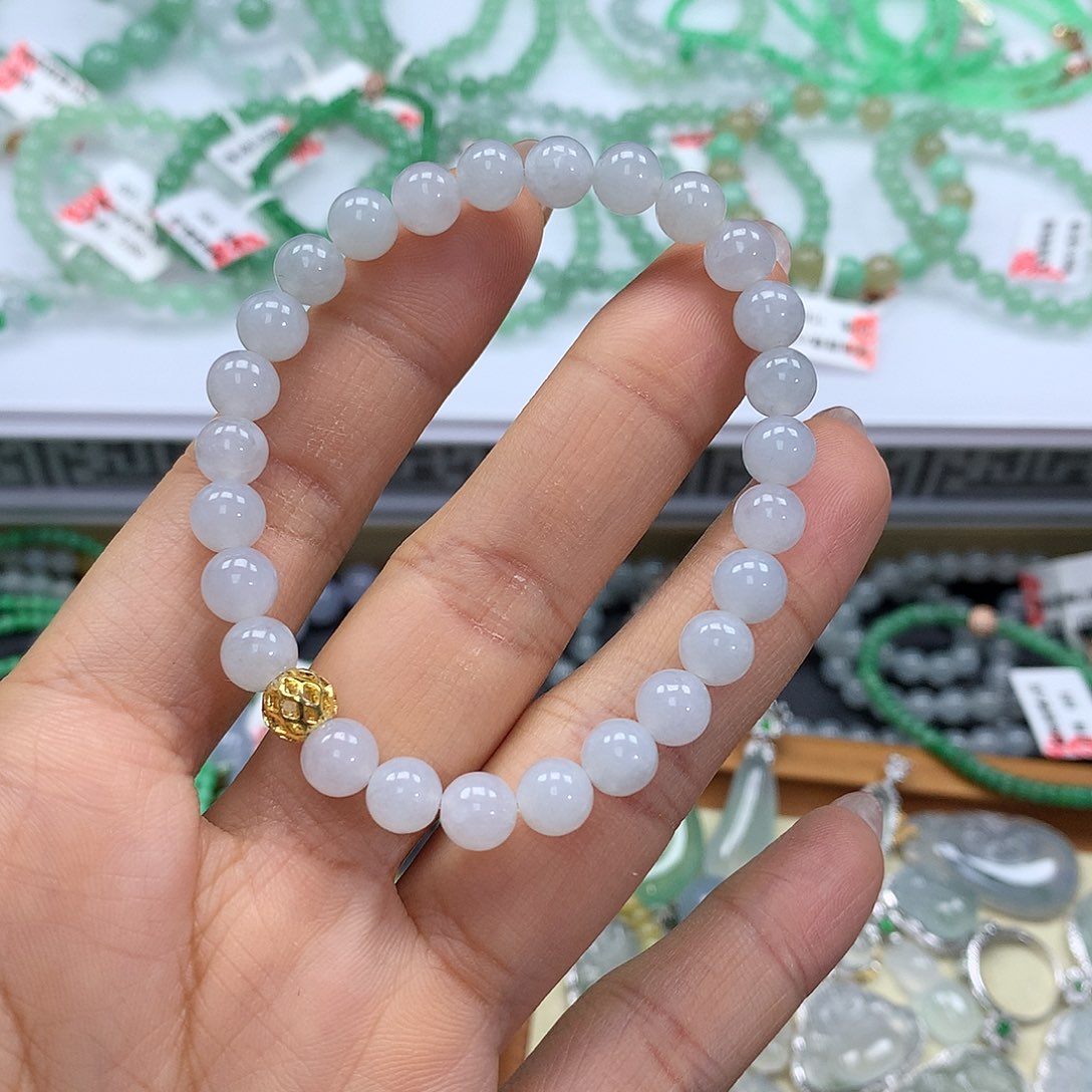 翡翠手链未镶嵌翡翠
