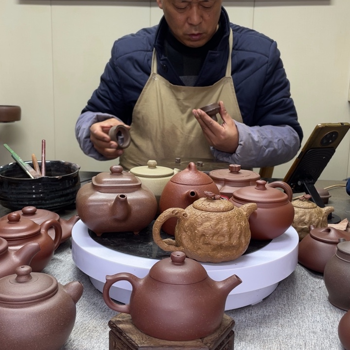紫泥茶壶饮月160c半手.工