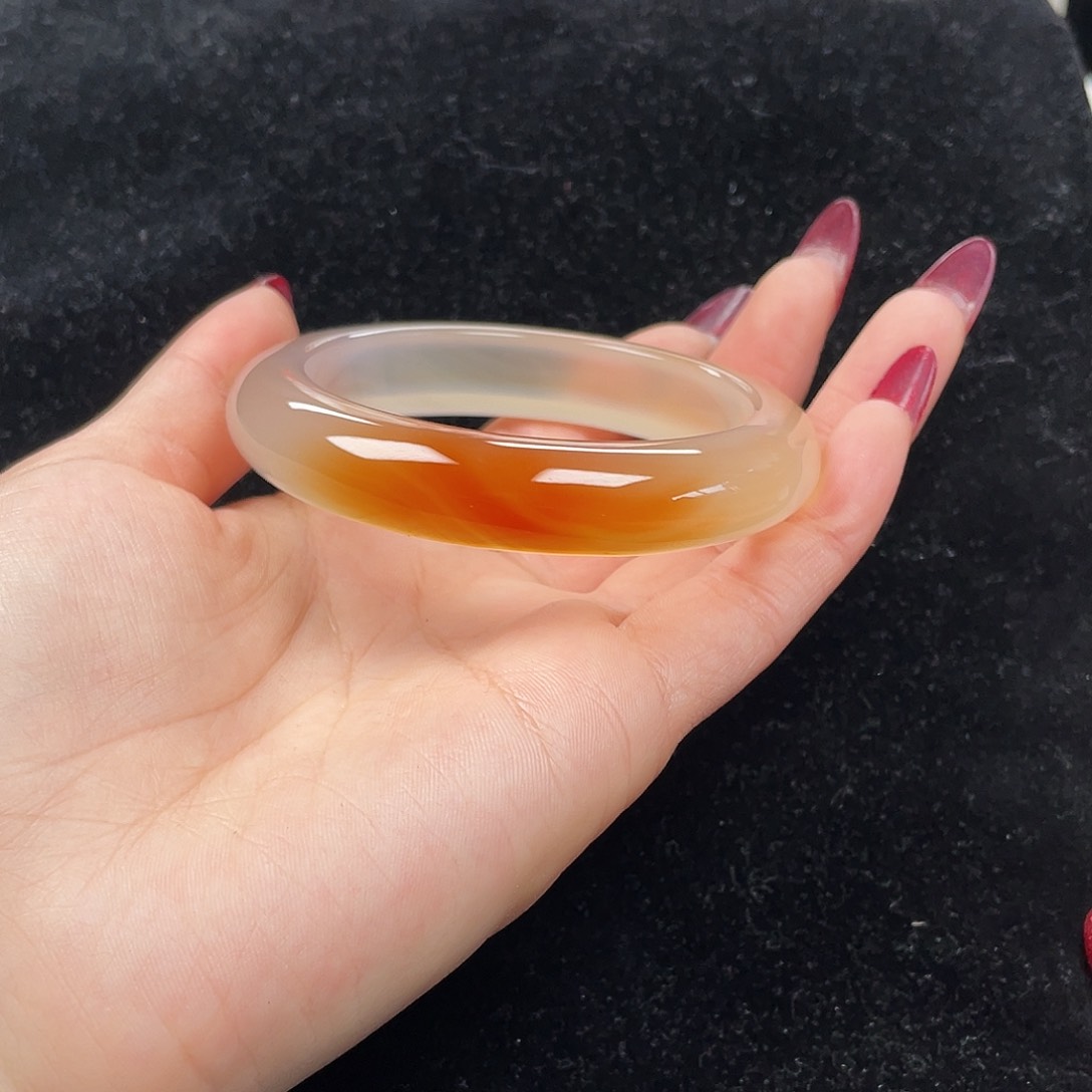 玛瑙/玉髓手镯未镶嵌