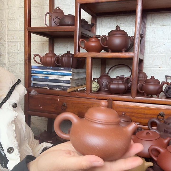 茶壶紫砂容天200cc精工半手工