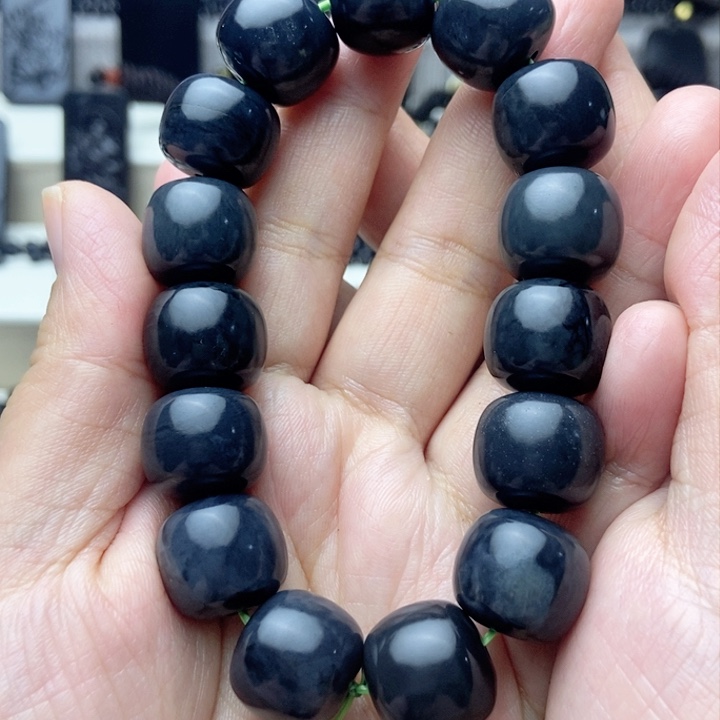 未镶嵌手链和田玉w****8卡16老型 带包容