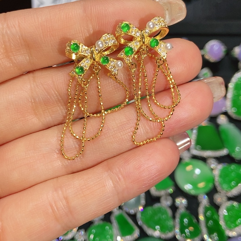 【闪购商品】翡翠耳饰未镶嵌天然翡翠