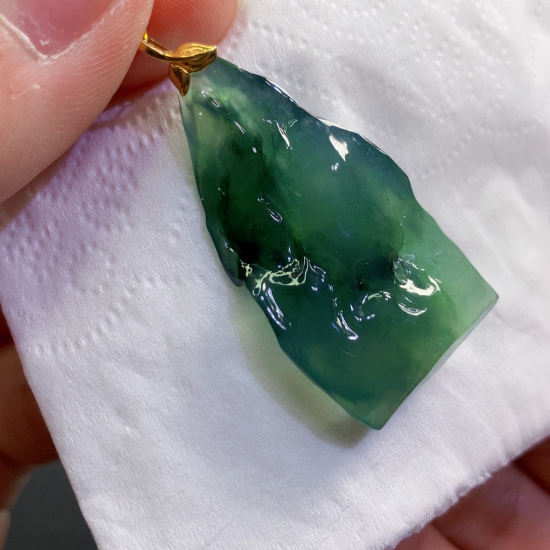 【闪购商品】翡翠吊坠(不含链)未镶嵌