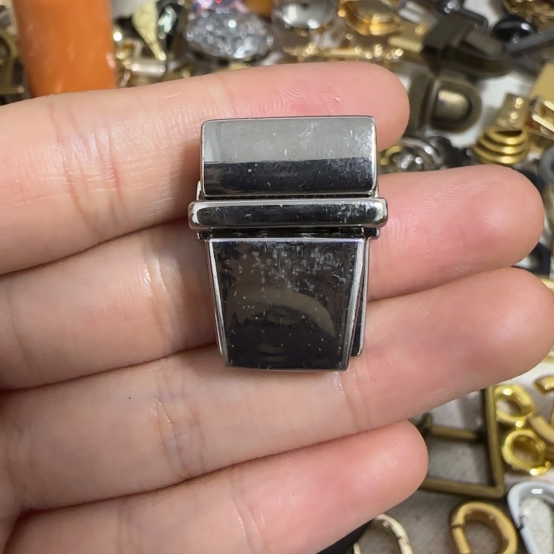 插锁10元2个.满30元发货