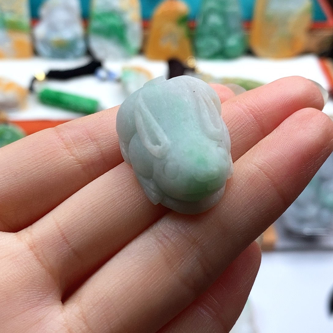 定制翡翠未镶嵌翡翠