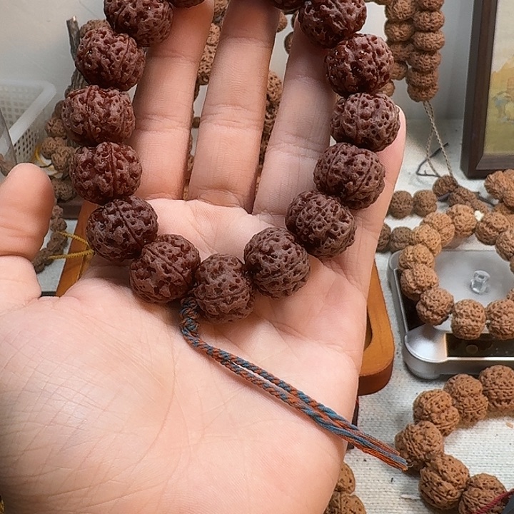 金刚菩提吊坠万娜