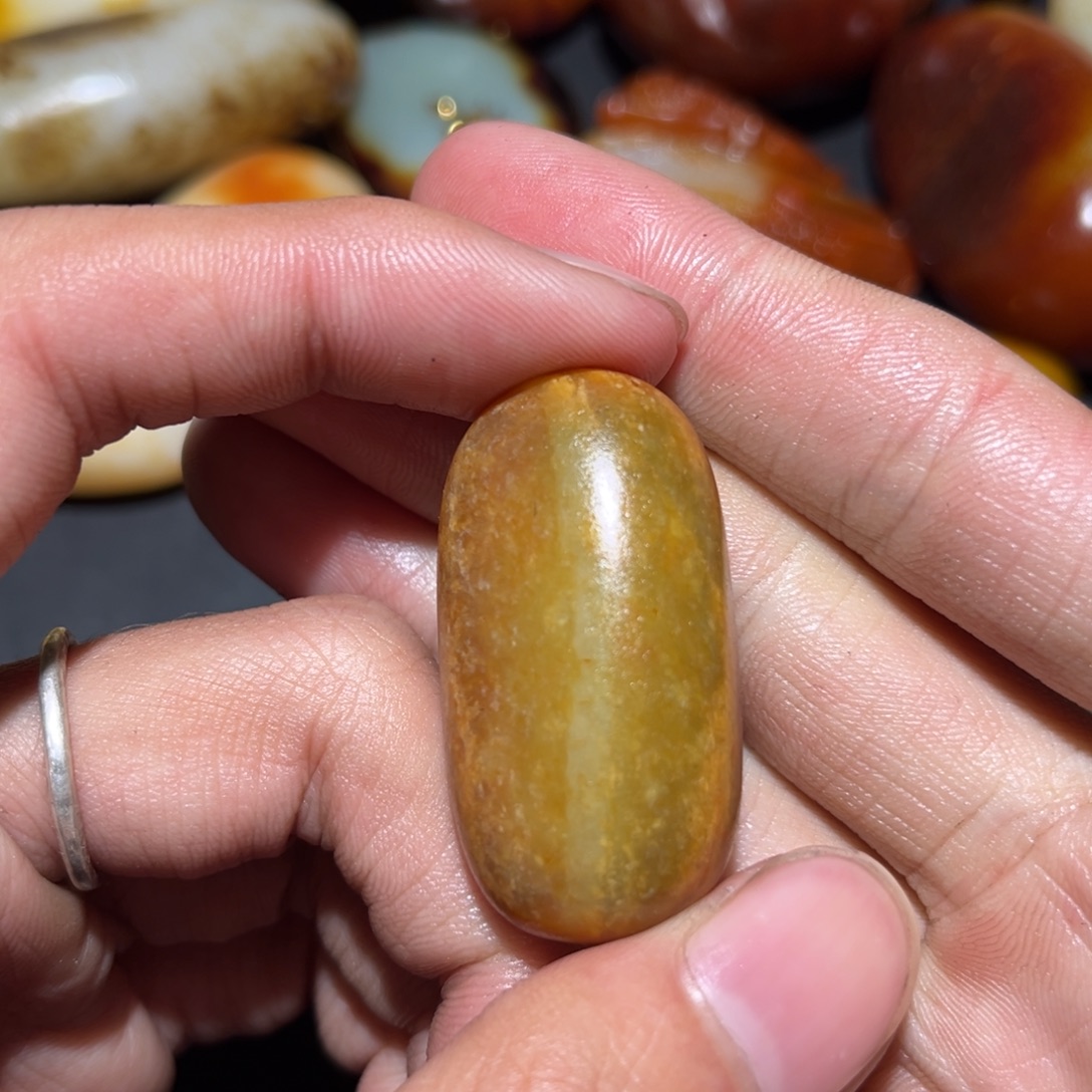 和田玉未镶嵌珠宝奇石