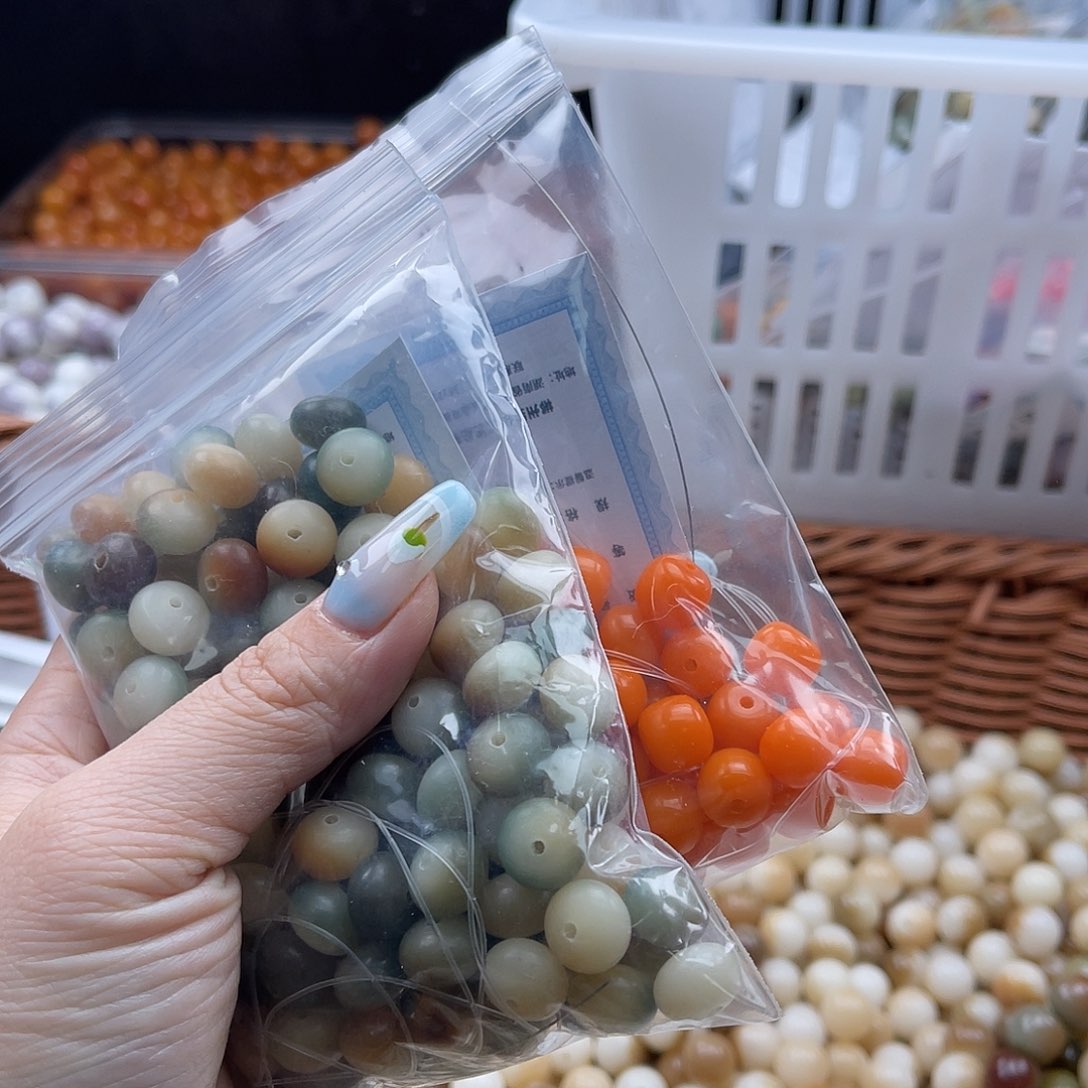 白玉菩提吊坠z微瑕锅底11mm/150颗