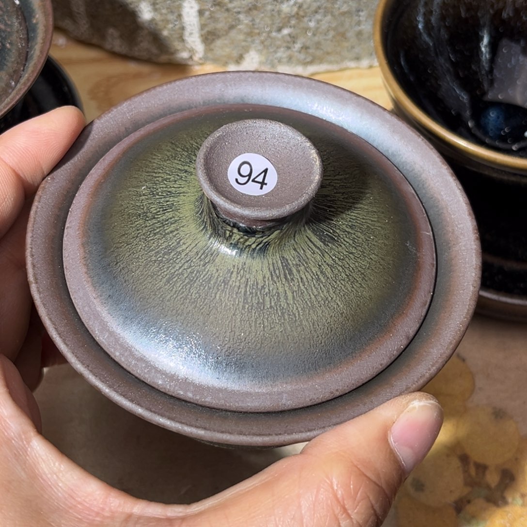 茶盏义兴龙窑坚持真柴烧