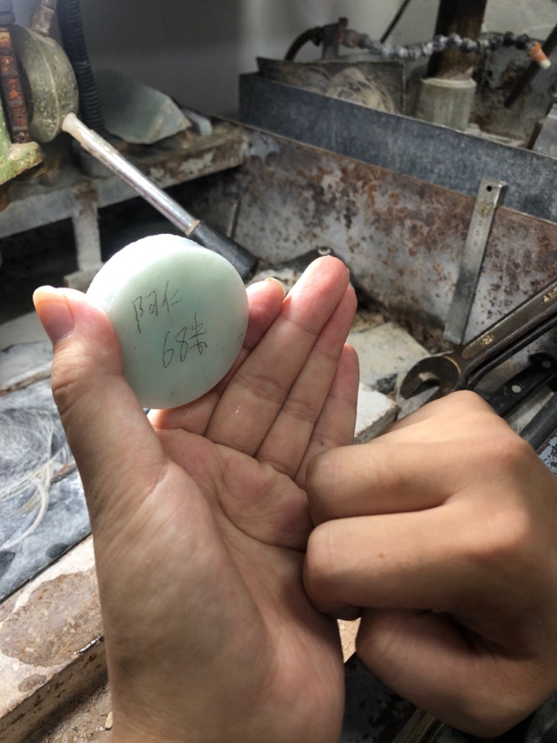 火火珠宝翡翠手镯