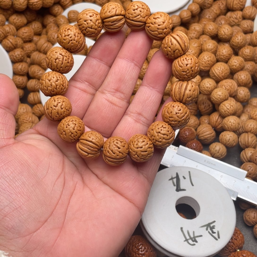 小***美桃核手串桃核金丹闪106