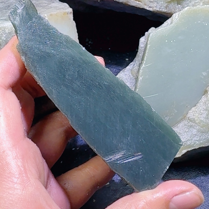 和田玉未镶嵌珠宝半成品