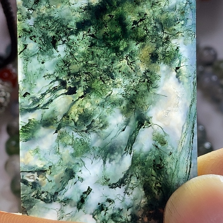 出***手玛瑙/玉髓未镶嵌颈饰