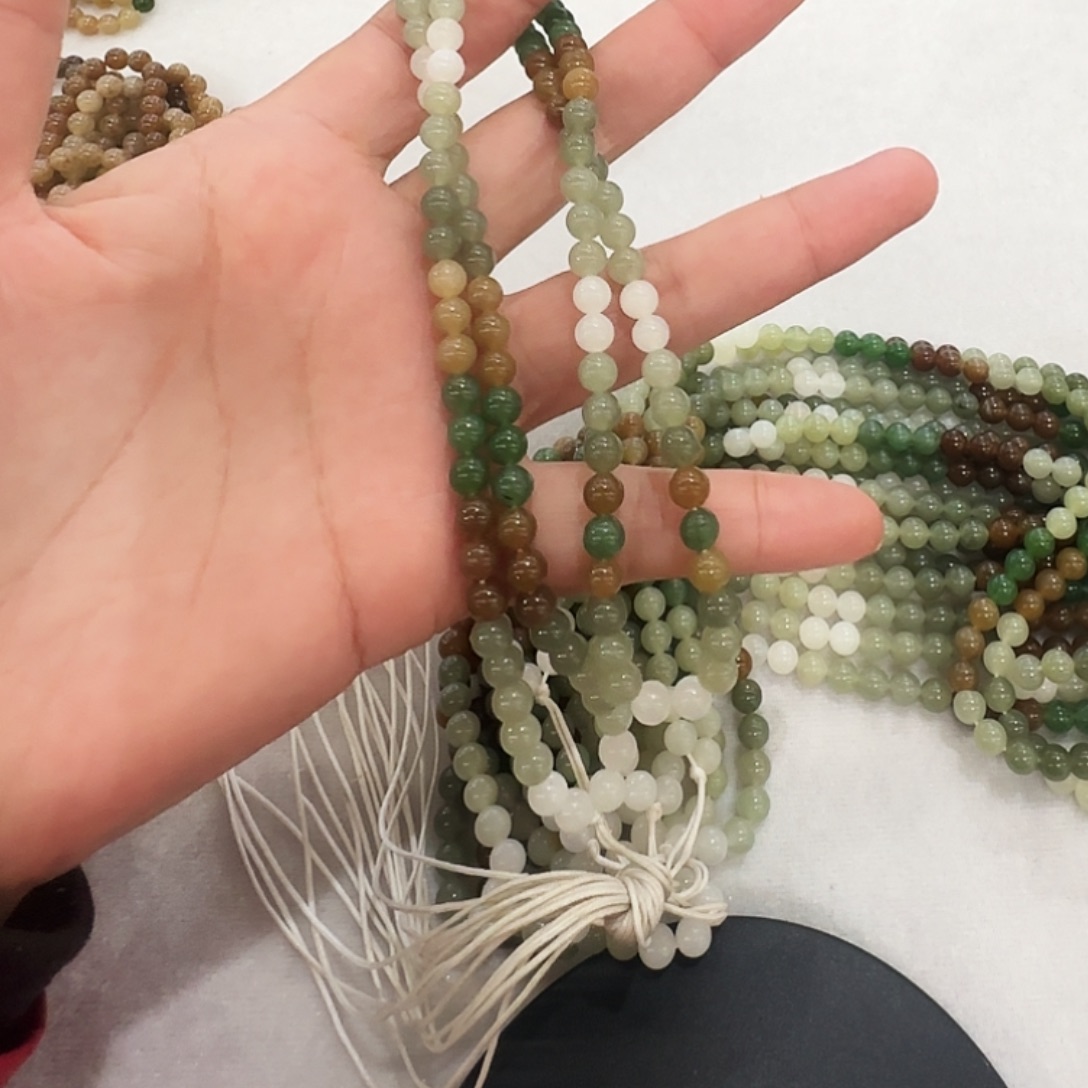 和田玉未镶嵌毛衣链