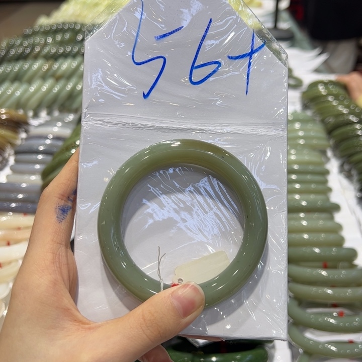 和田玉（糖玉）手镯未镶嵌