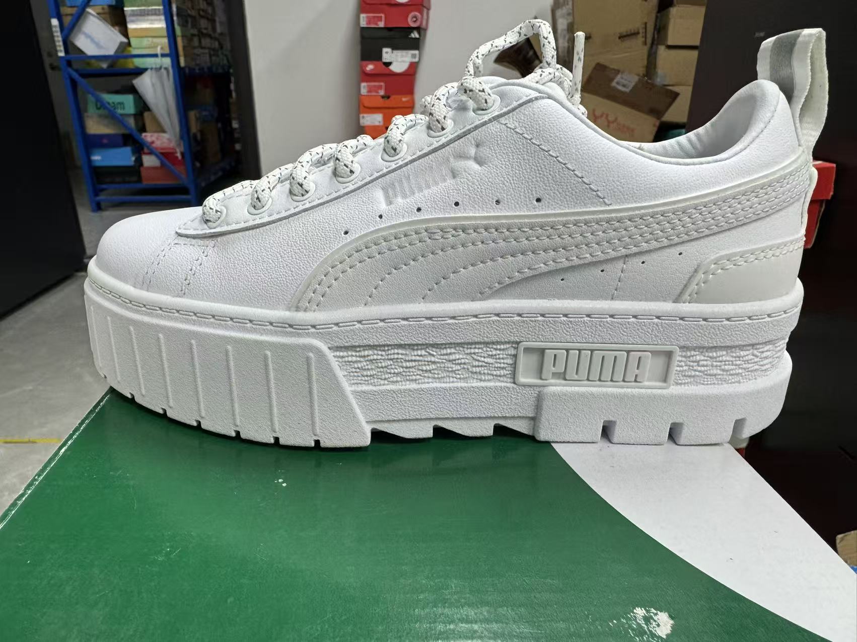 【瑕疵慎拍】彪马女子白运动板鞋小白鞋383729-0135.5(鞋边脏污)