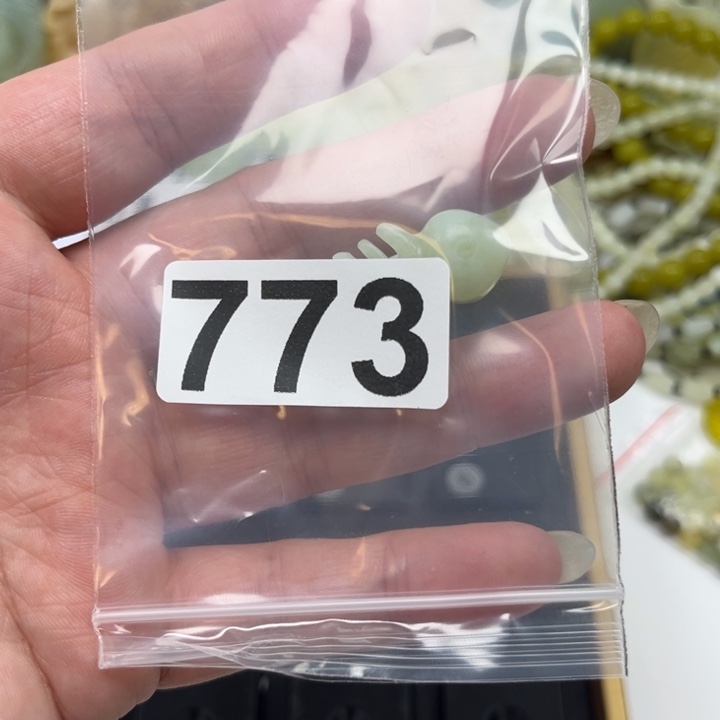 蛇纹石玉未镶嵌珠宝半成品