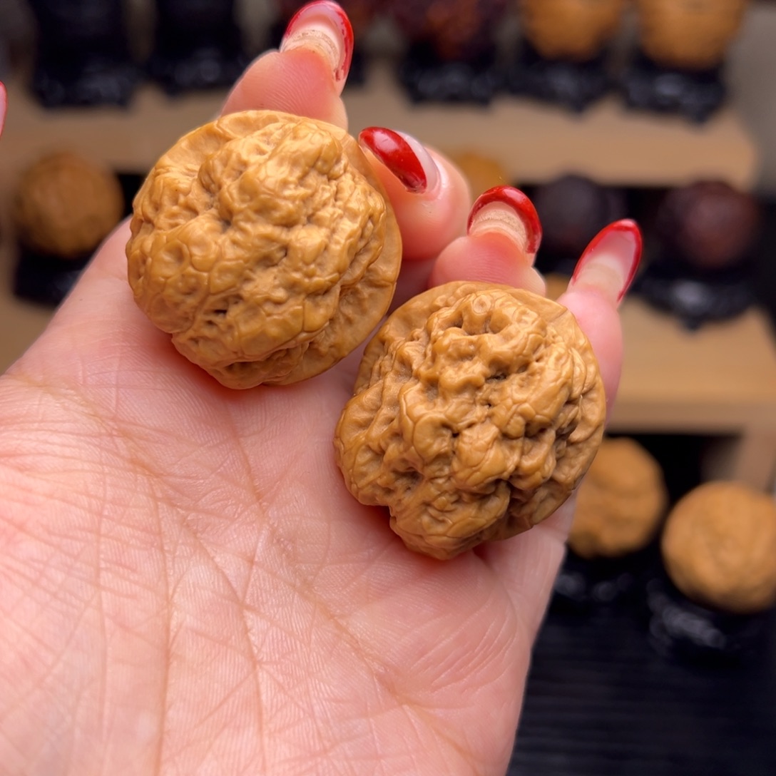 文玩核桃吊坠9z------36尺