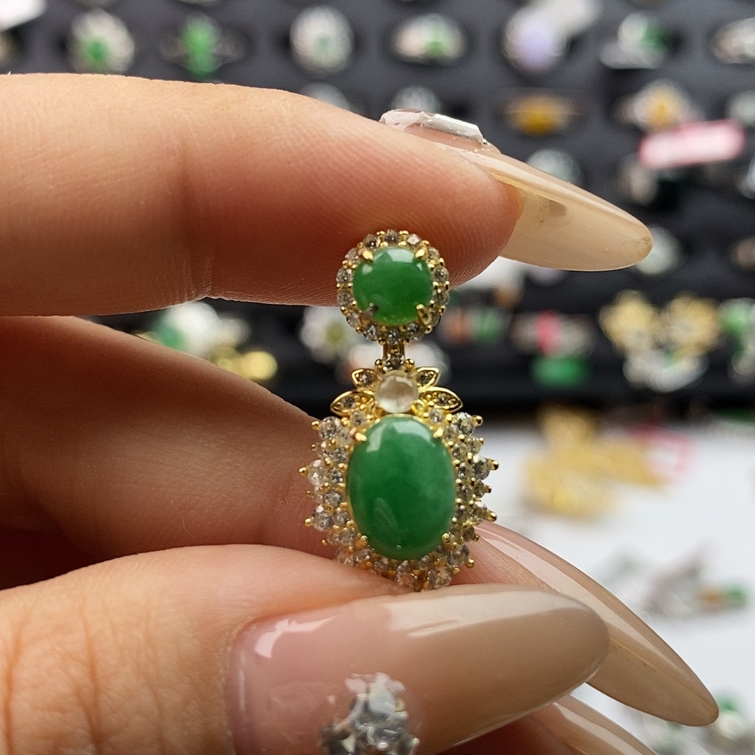 翡翠未镶嵌戒指翡翠