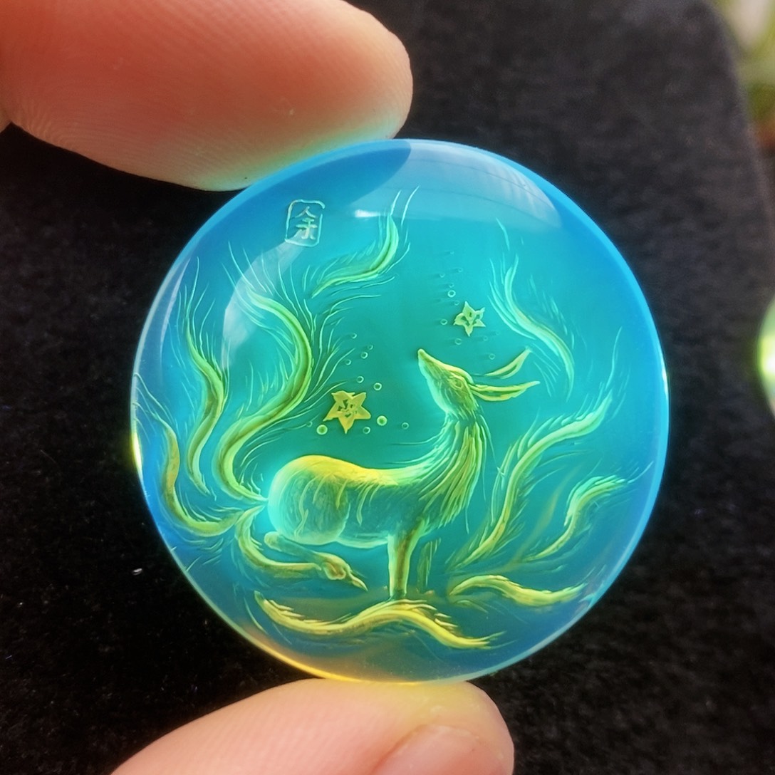 【闪购商品】未镶嵌吊坠(不含链)蓝珀蓝珀雕刻件