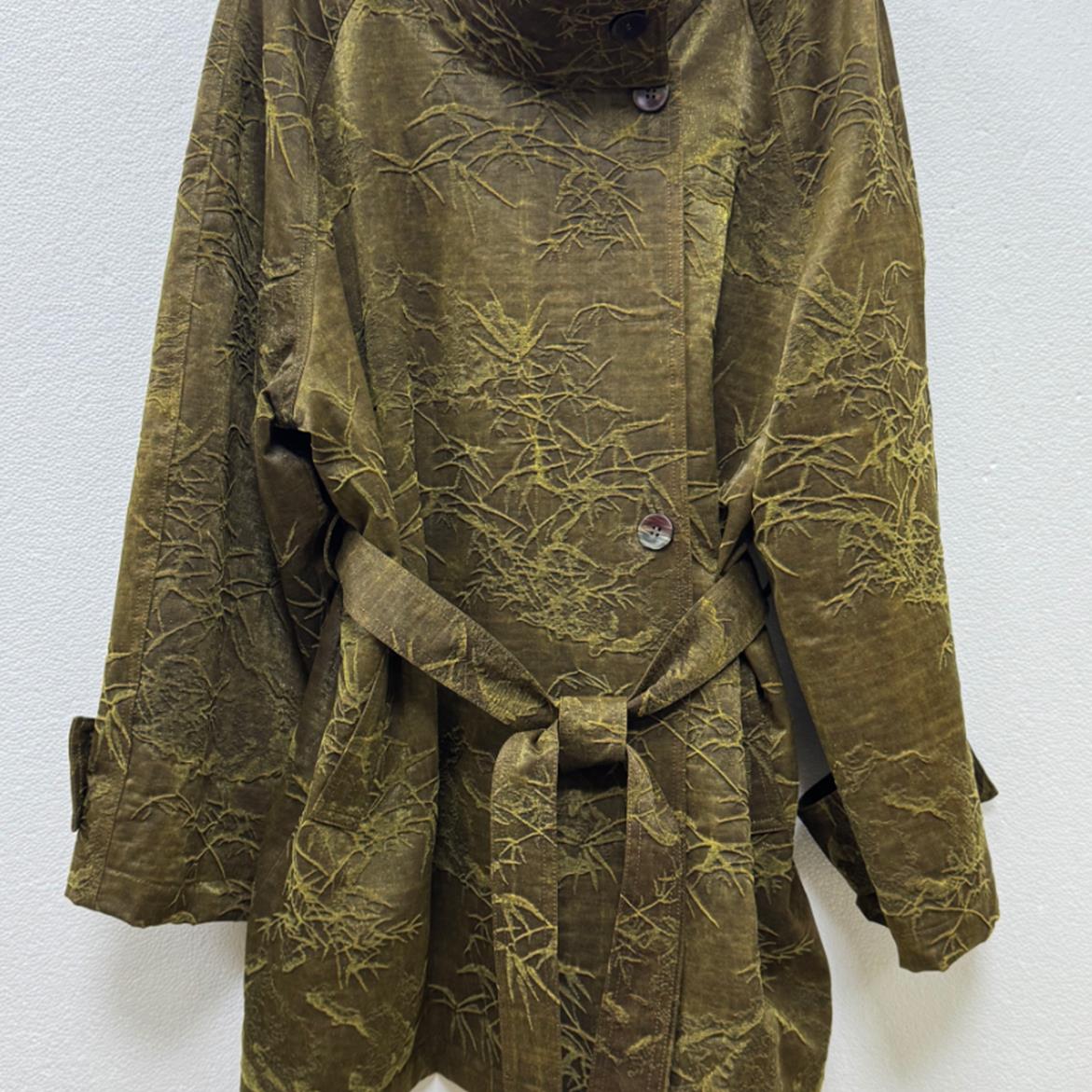 盛唐婧|轻奢时尚油丝香云纱中长款风衣-绿色复古国风新中式女装