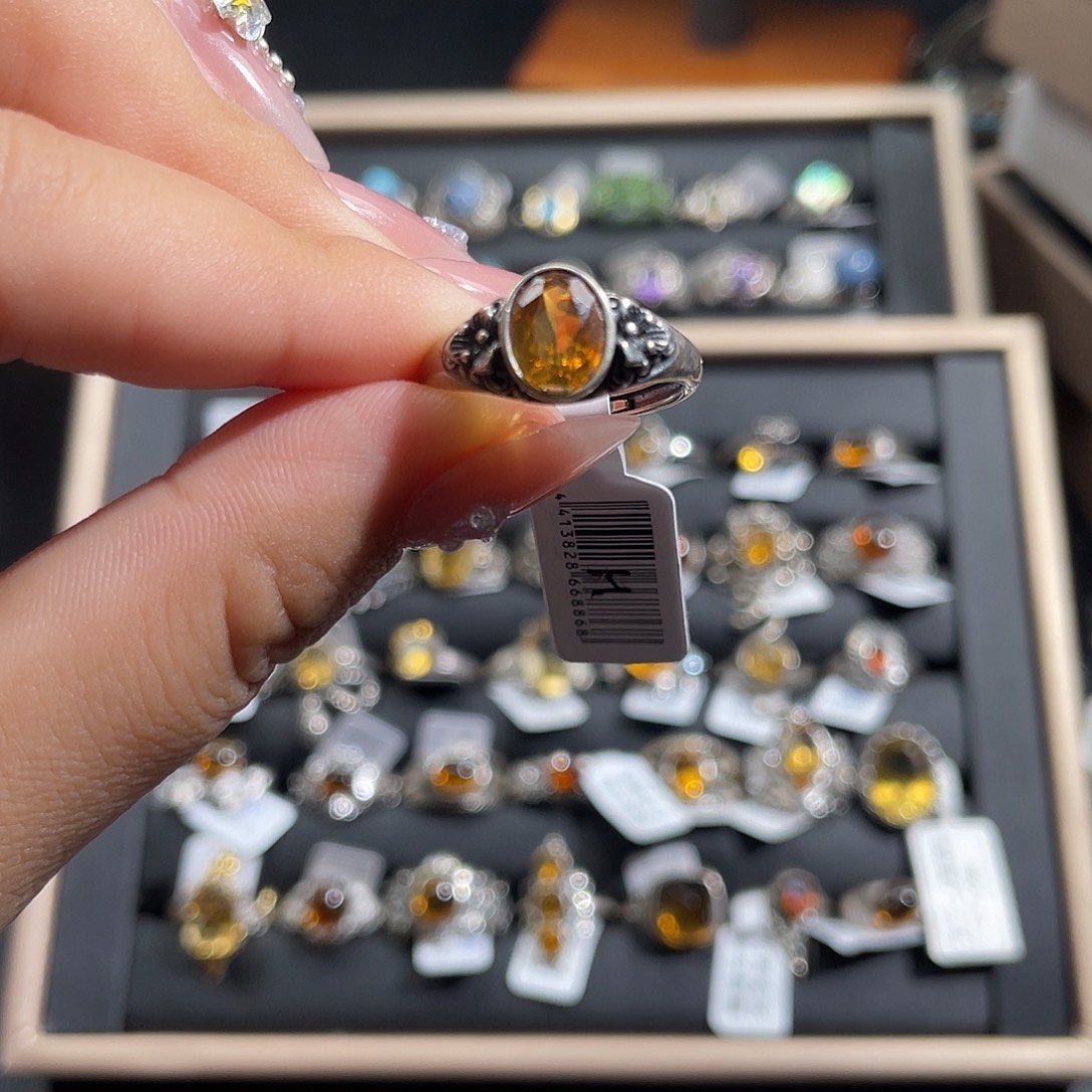 银S925镶嵌戒指水晶?****子