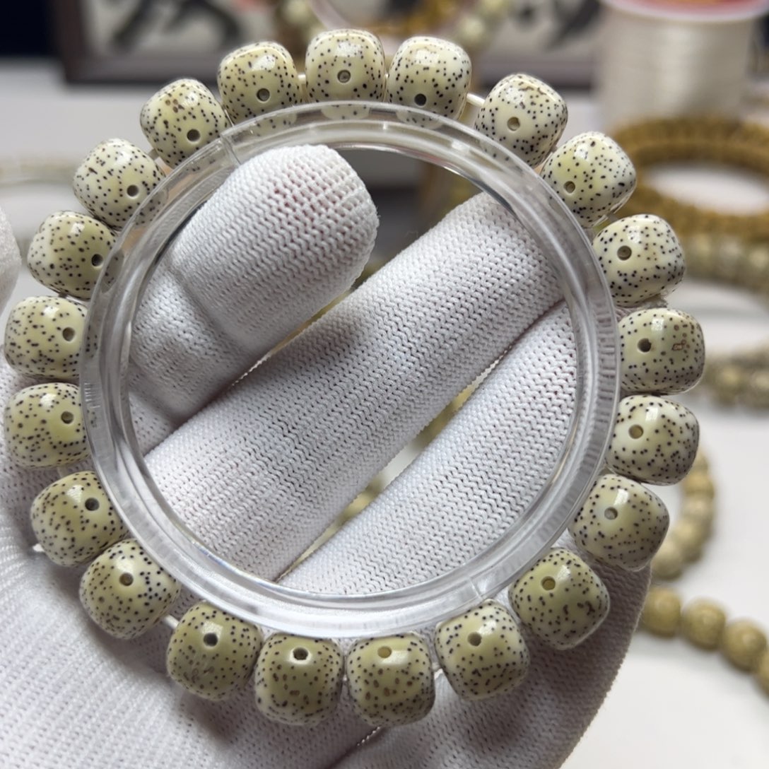 星月菩提吊坠11星点