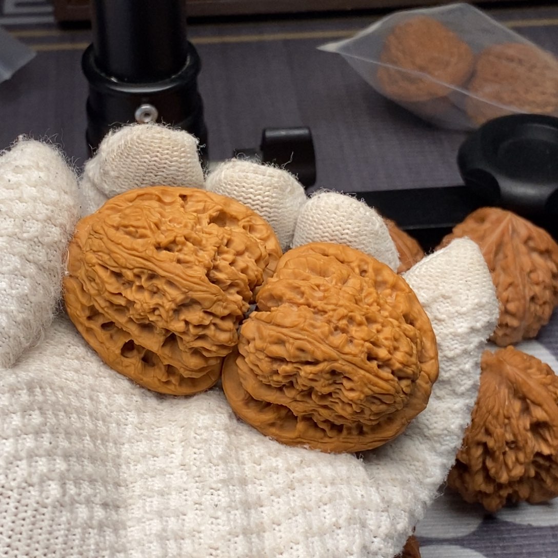 文玩核桃把件全品无修南疆石41尺