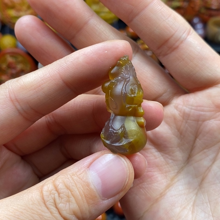 玛瑙/玉髓未镶嵌挂件战国红挂件