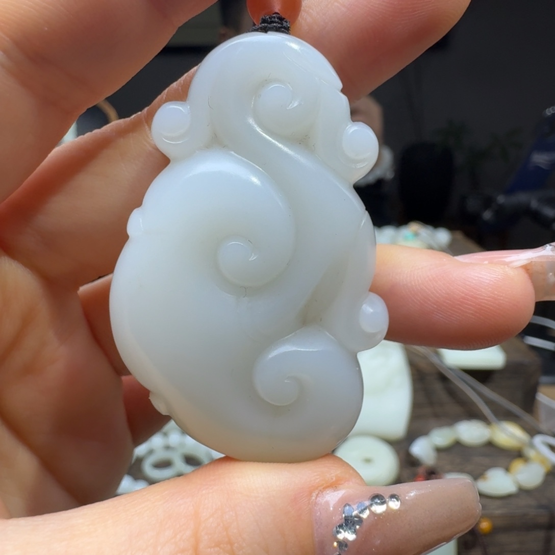 和田玉挂件未镶嵌