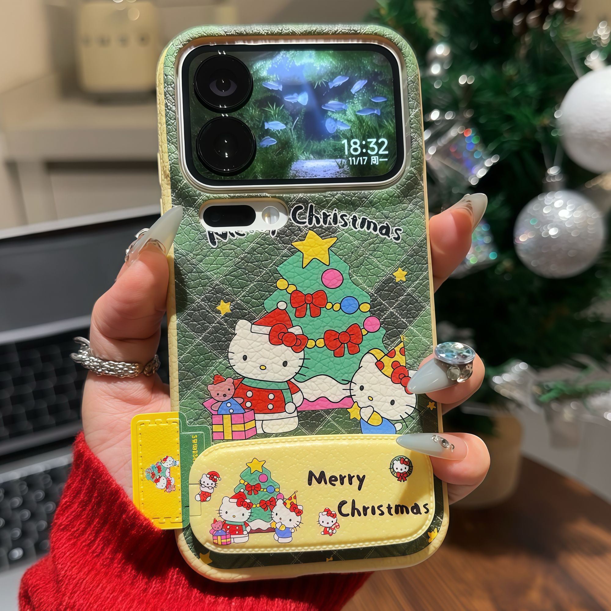 圣诞树KT猫支架适用苹果17/16手机壳华为P70vivooppo小米15一加潮
