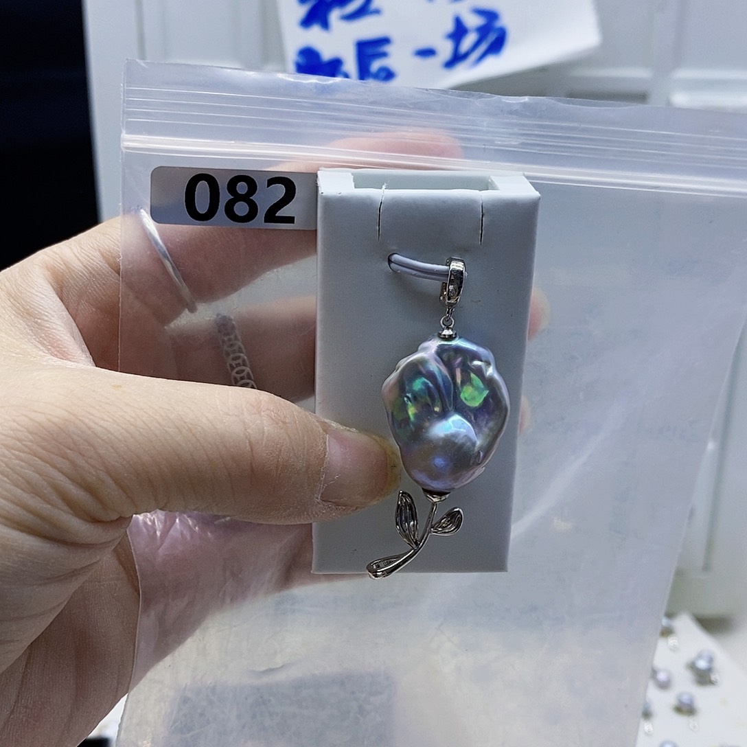 颈饰合金淡水珍珠