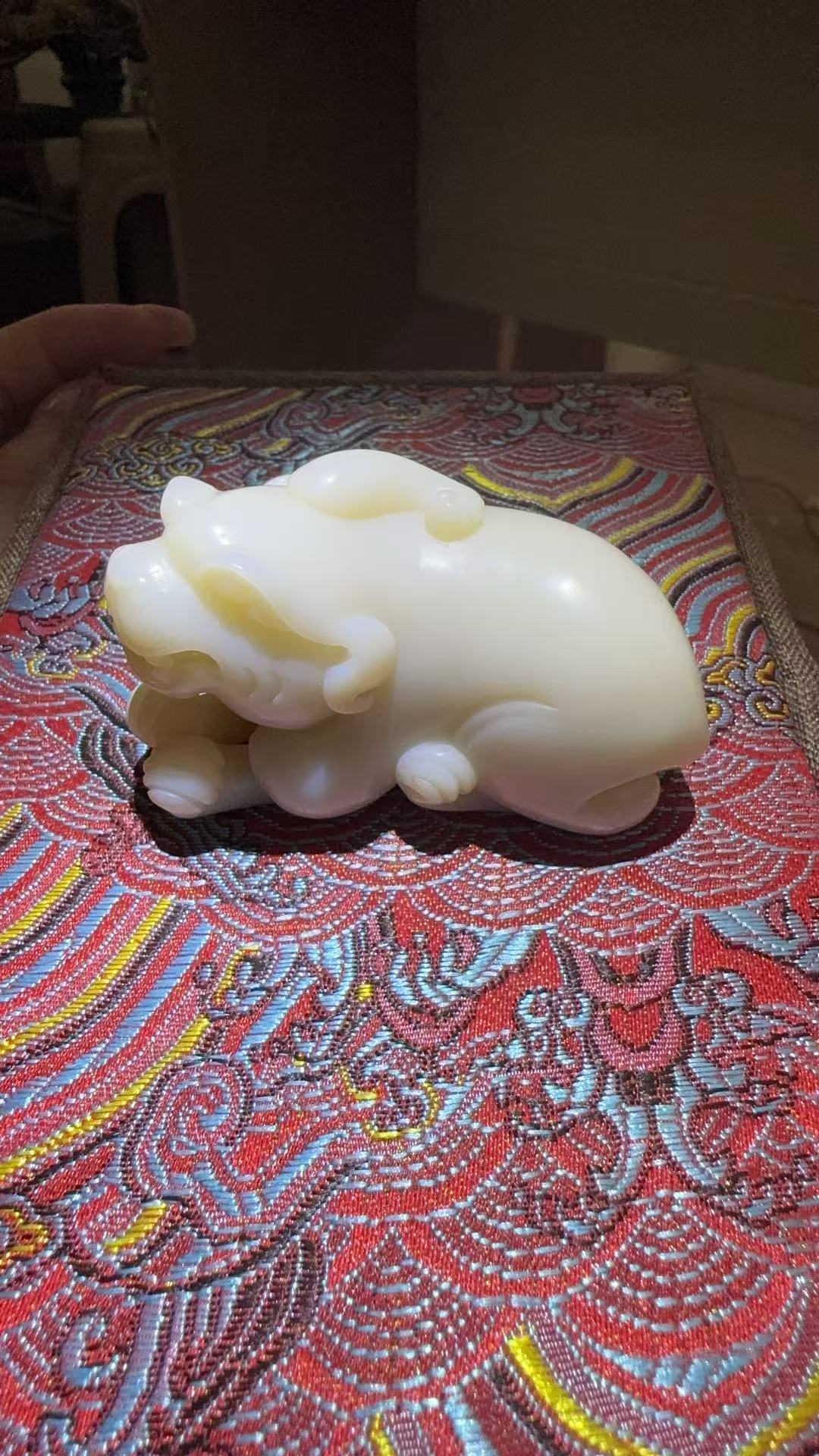 高端精品羊脂玉貔貅摆件