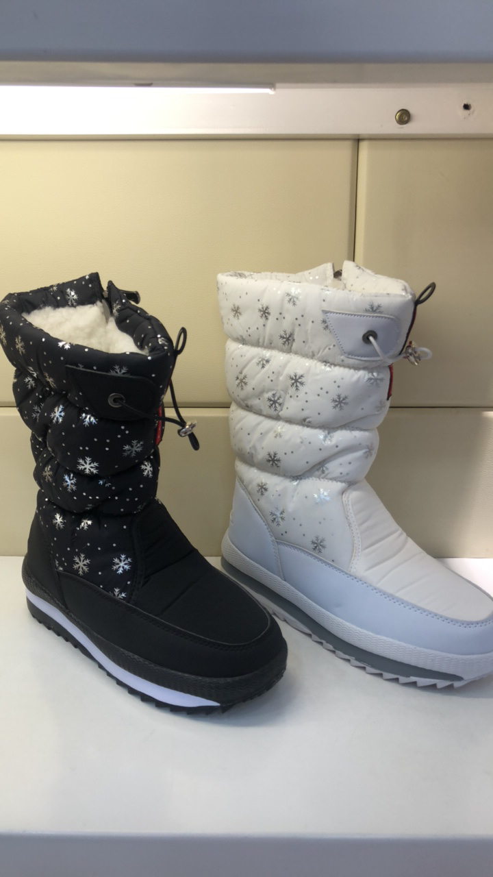 东北防寒雪地靴女加绒加厚防滑保暖高筒棉靴