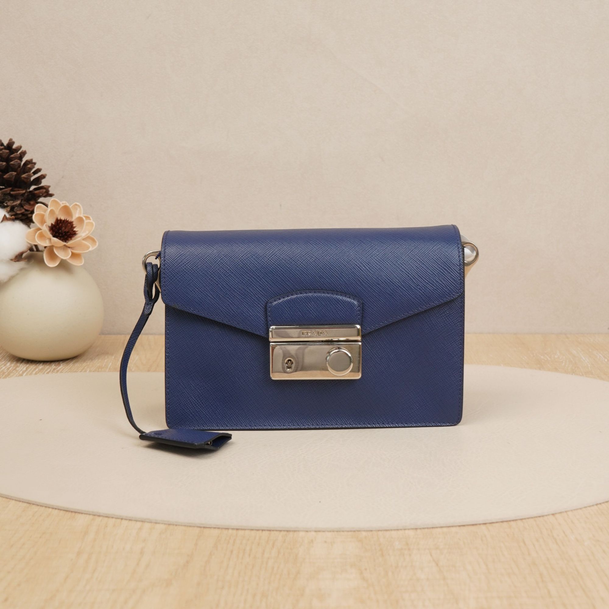 95新 Prada/普拉达 普拉达斜挎包蓝色/DS035646