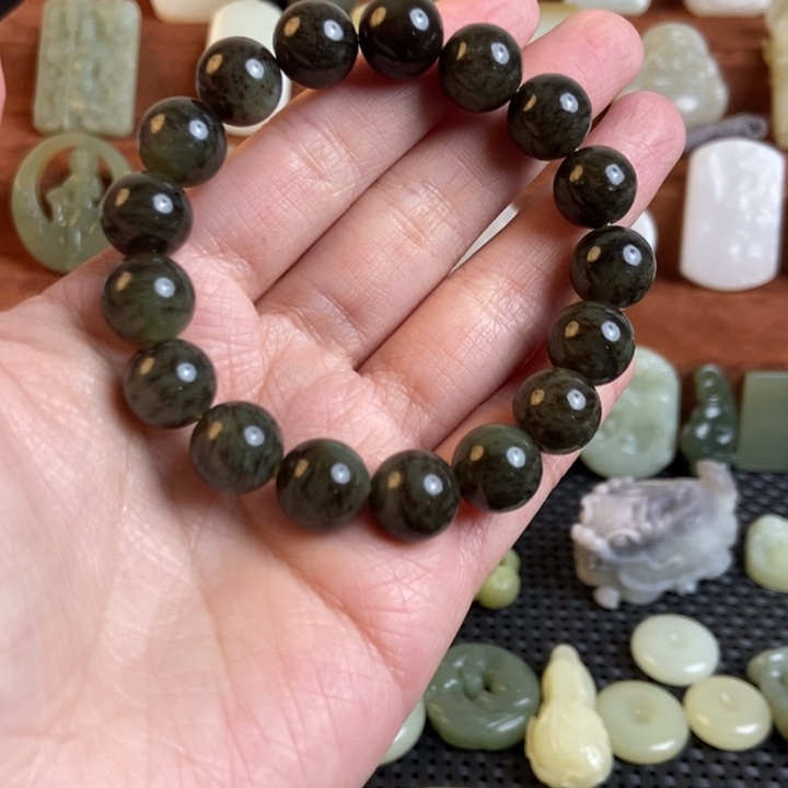 和田玉未镶嵌手链