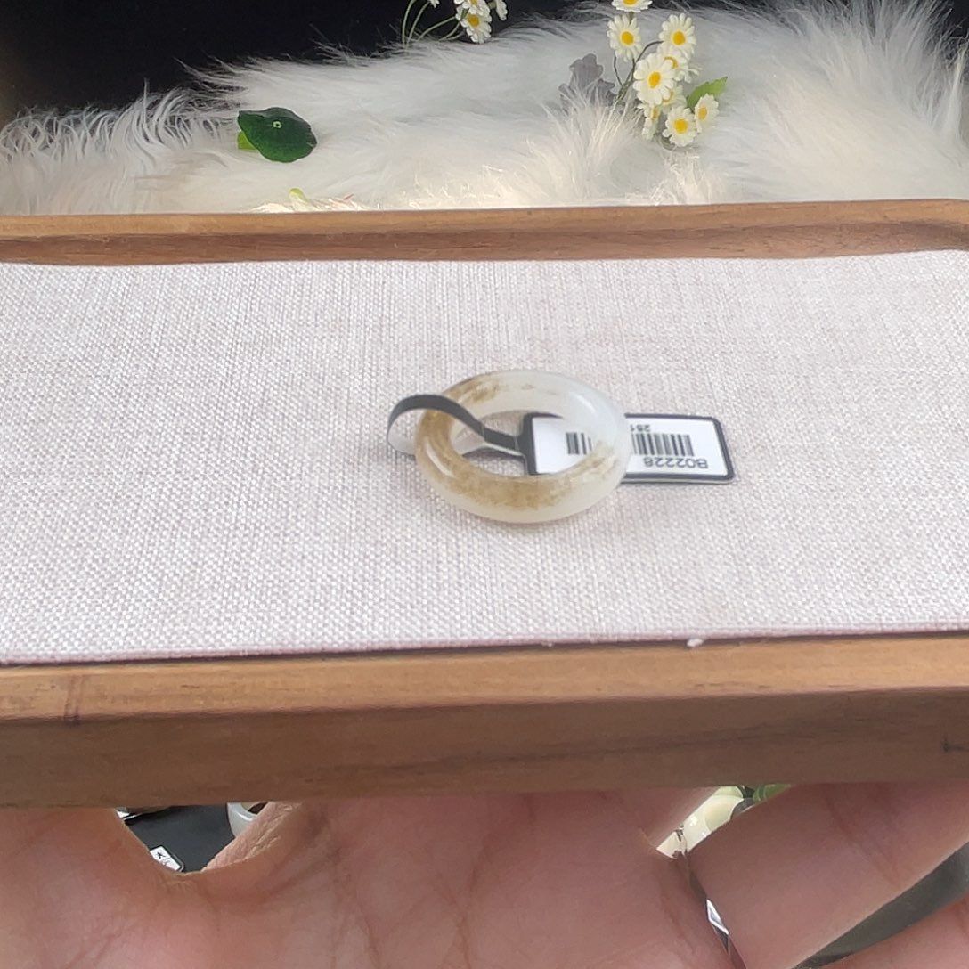 和田玉未镶嵌戒指U6糖白渐变细条17.3mm