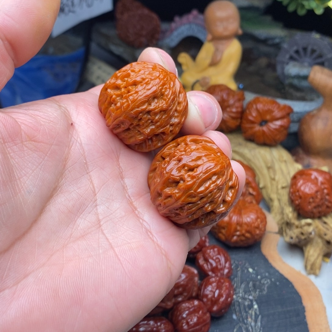 小***哥把件文玩核桃磨盘