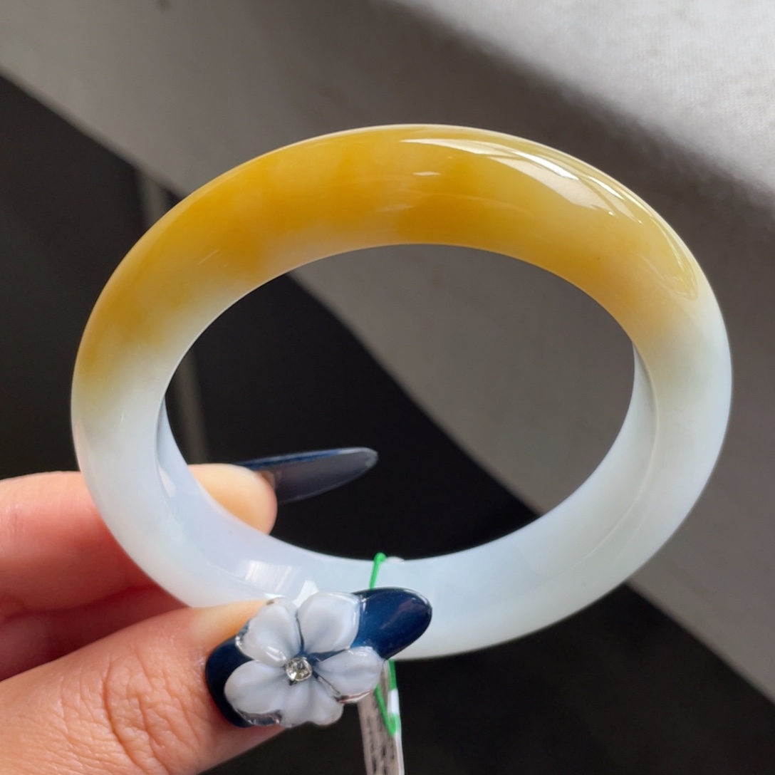 翡翠未镶嵌手镯【清货亏出】胶润黄翡半山水厚装手镯