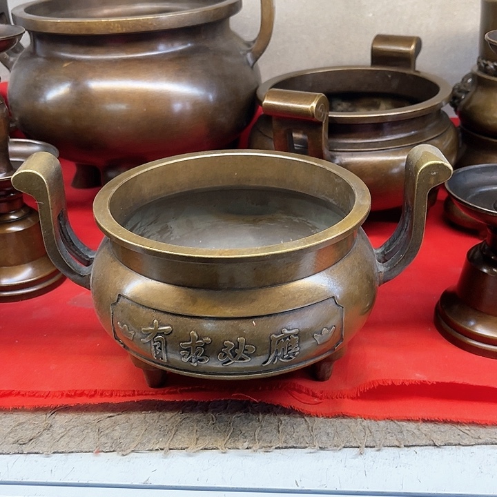 他摸摸摸咯哦哦哦咯哦