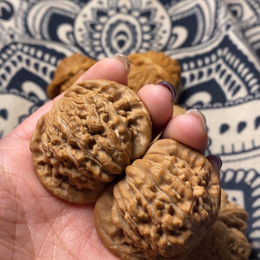 【闪购商品】文玩核桃吊坠五***酒四座楼