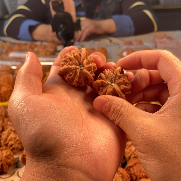 小***困吊坠文玩核桃盘山三棱